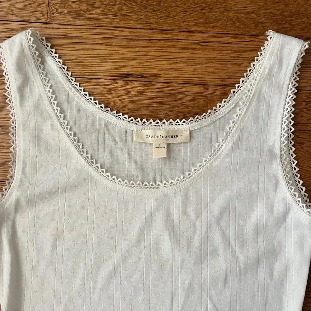 White Lace-Trim Ribbed Tank Top - Picture 2 of 5